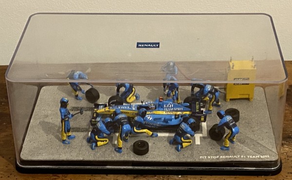 Team Renault 2005 F1 Pit Stop diorama 1/43 réf MIN7711419252