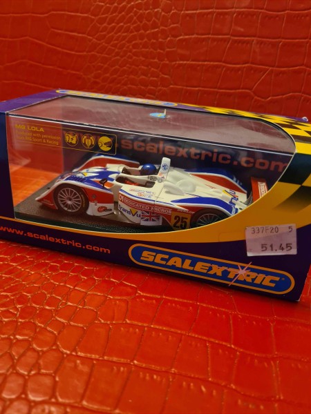 MG LOLA LE MANS 2004 RML NO 25 SCALEXTRIC REF C2660