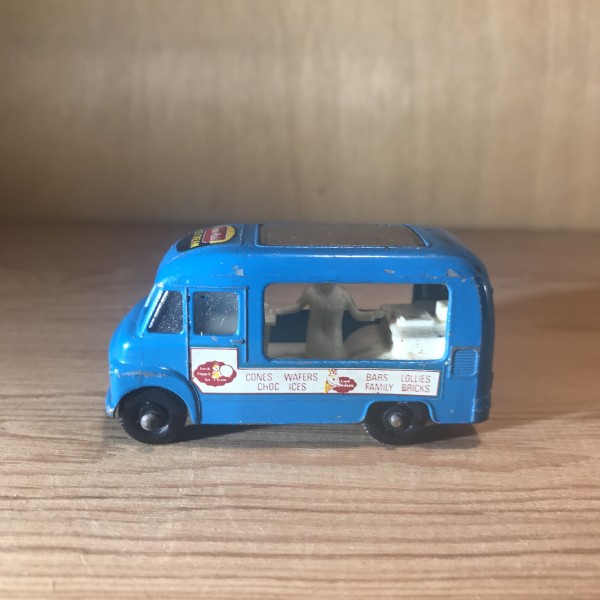Commer Ice cream canteen no 47 MATCHBOX Lesney