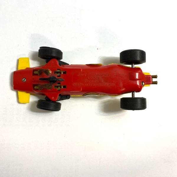 Lotus F1 coque jaune et châssis rouge JOUEF