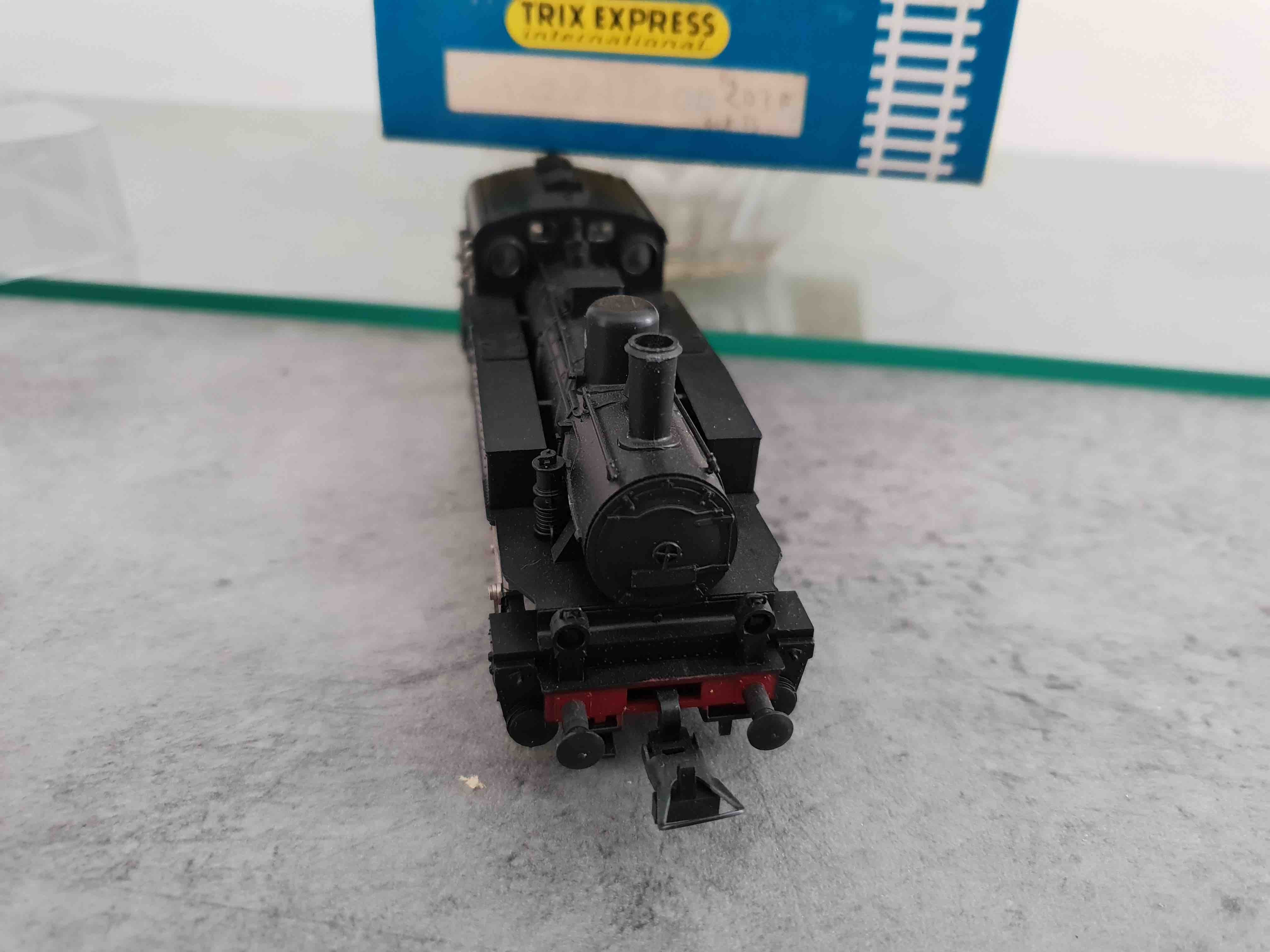 TRIX EXPRESS 2412 LOCOMOTIVE