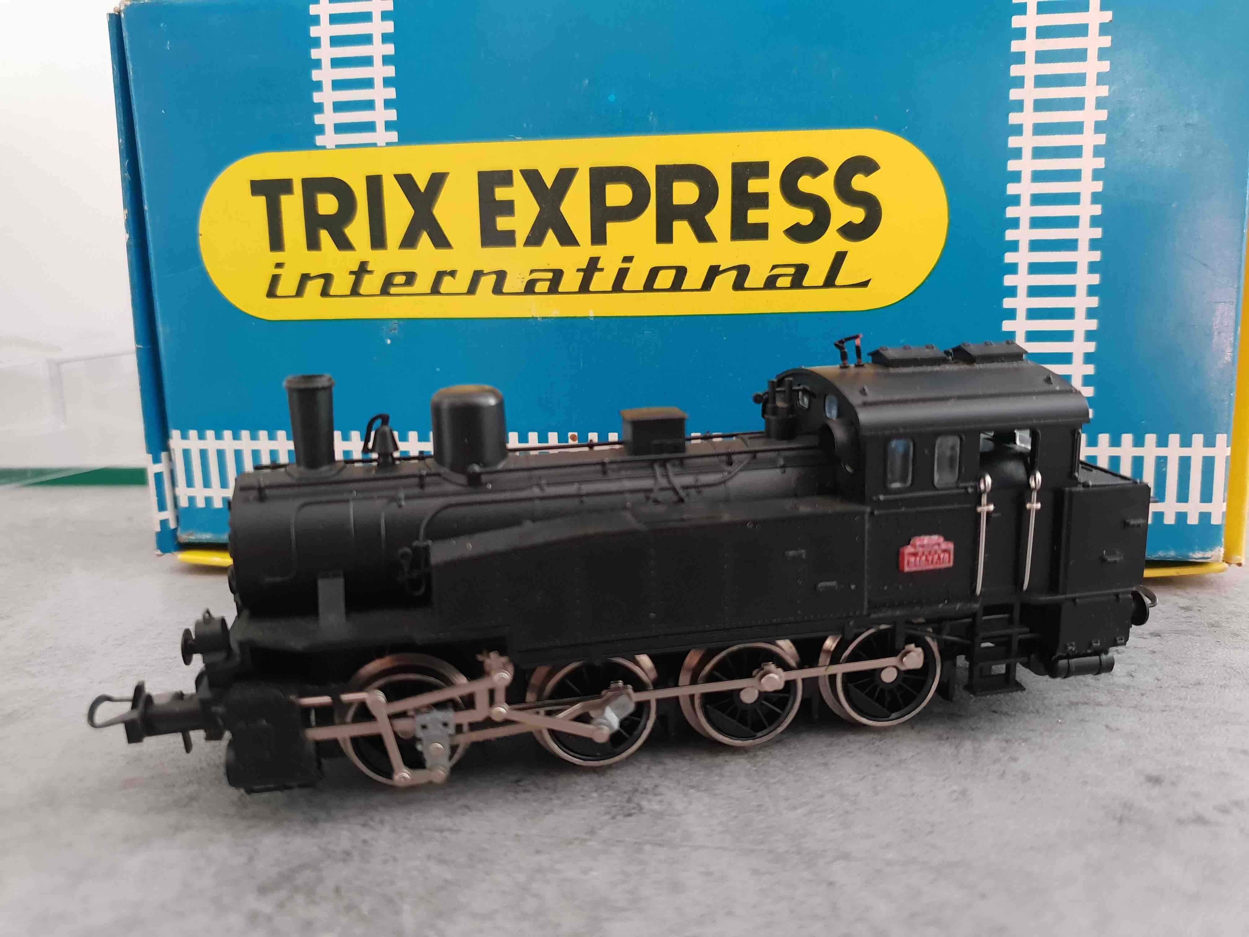 TRIX EXPRESS 2412 LOCOMOTIVE