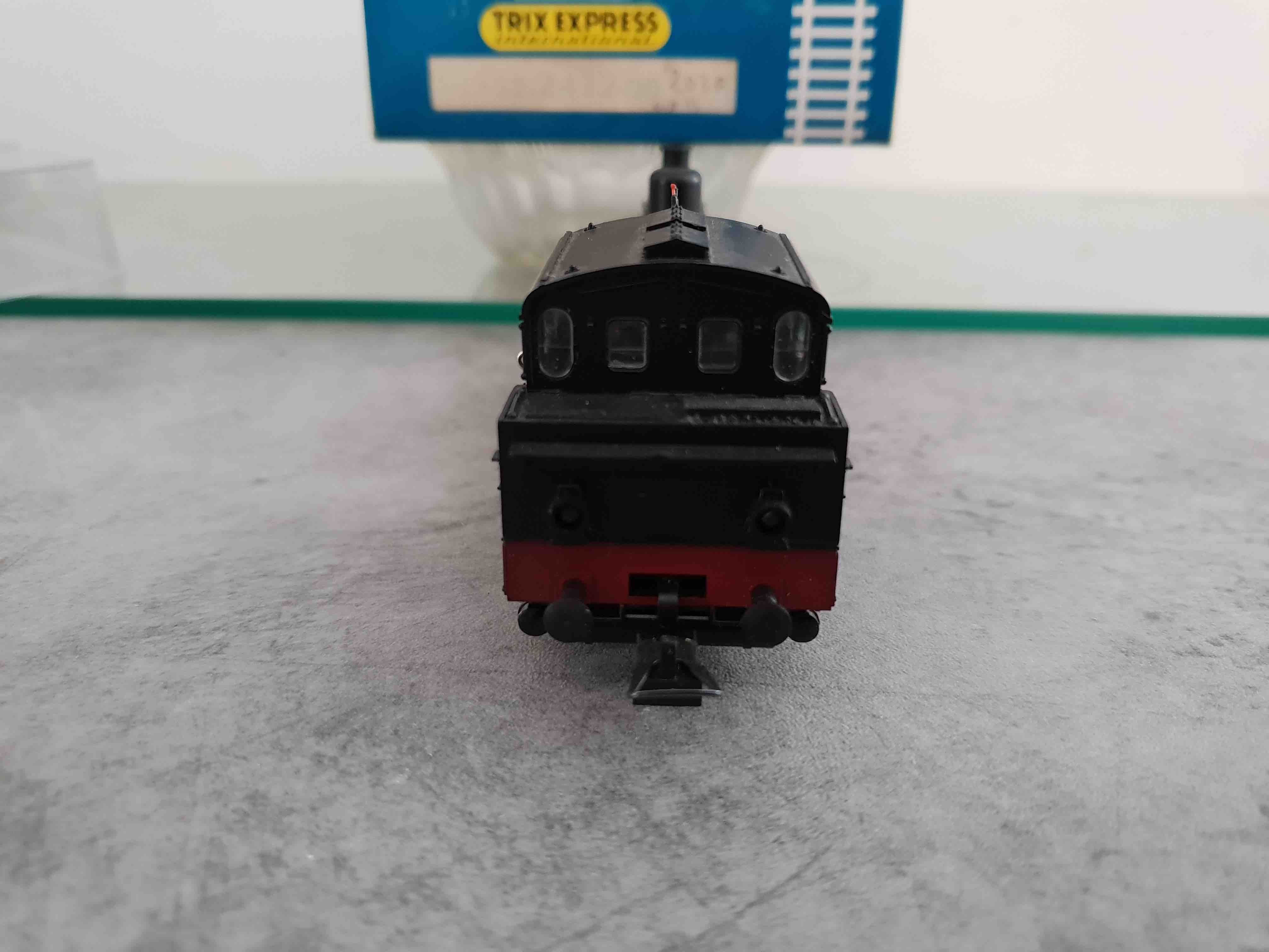 TRIX EXPRESS 2412 LOCOMOTIVE