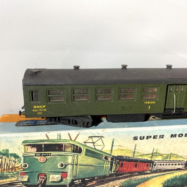 Voiture Grande banlieue 1ere classe SMCF 485