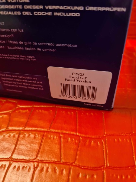 FORD GT ROAD VERSION SCALEXTRIC REF C2823 