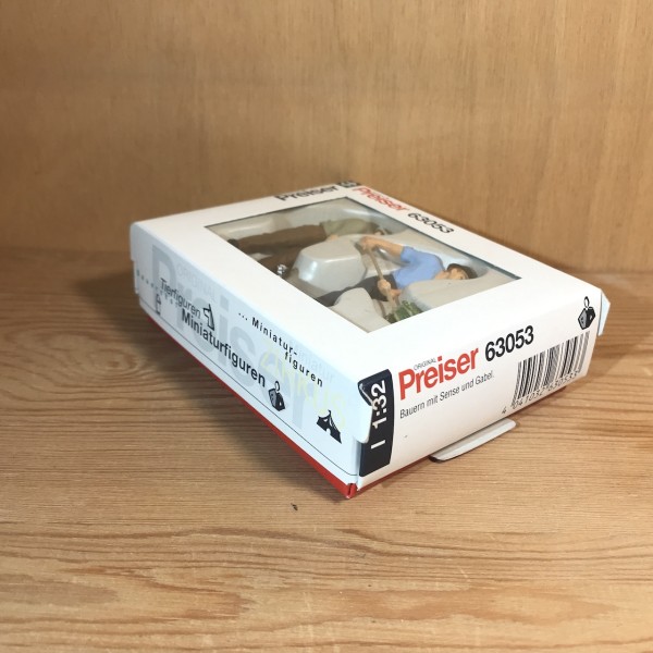 Fermiers avec faux et fourche PREISER 63053