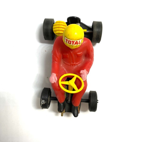 Kart  rouge Jouef record 64 ref 3681