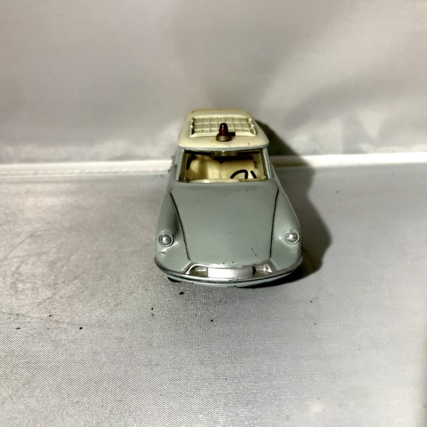 Citroen break Id 19 Ambulance DINKY TOYS 556