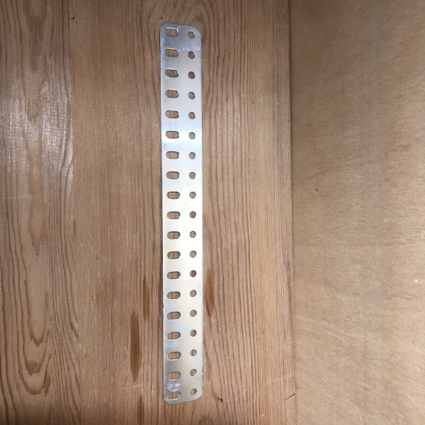 Poutrelle 19 trous  MECCANO