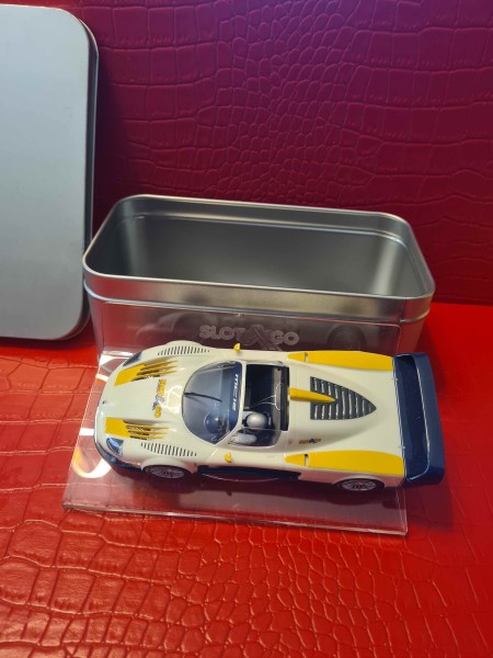 MASERATI MC JAUNE BLEU SLOT AND GO HORNBY  