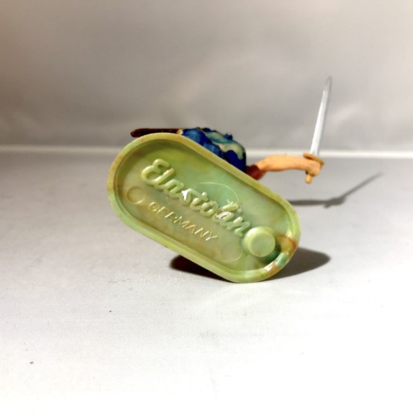 Normand attaquant avec épée - Tunique bleu - ELASTOLIN OUGEN 8837