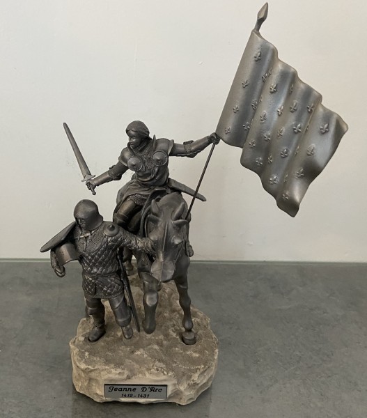 JEANNE D'ARC  à CHEVAL  ETAIN DU GRAAL