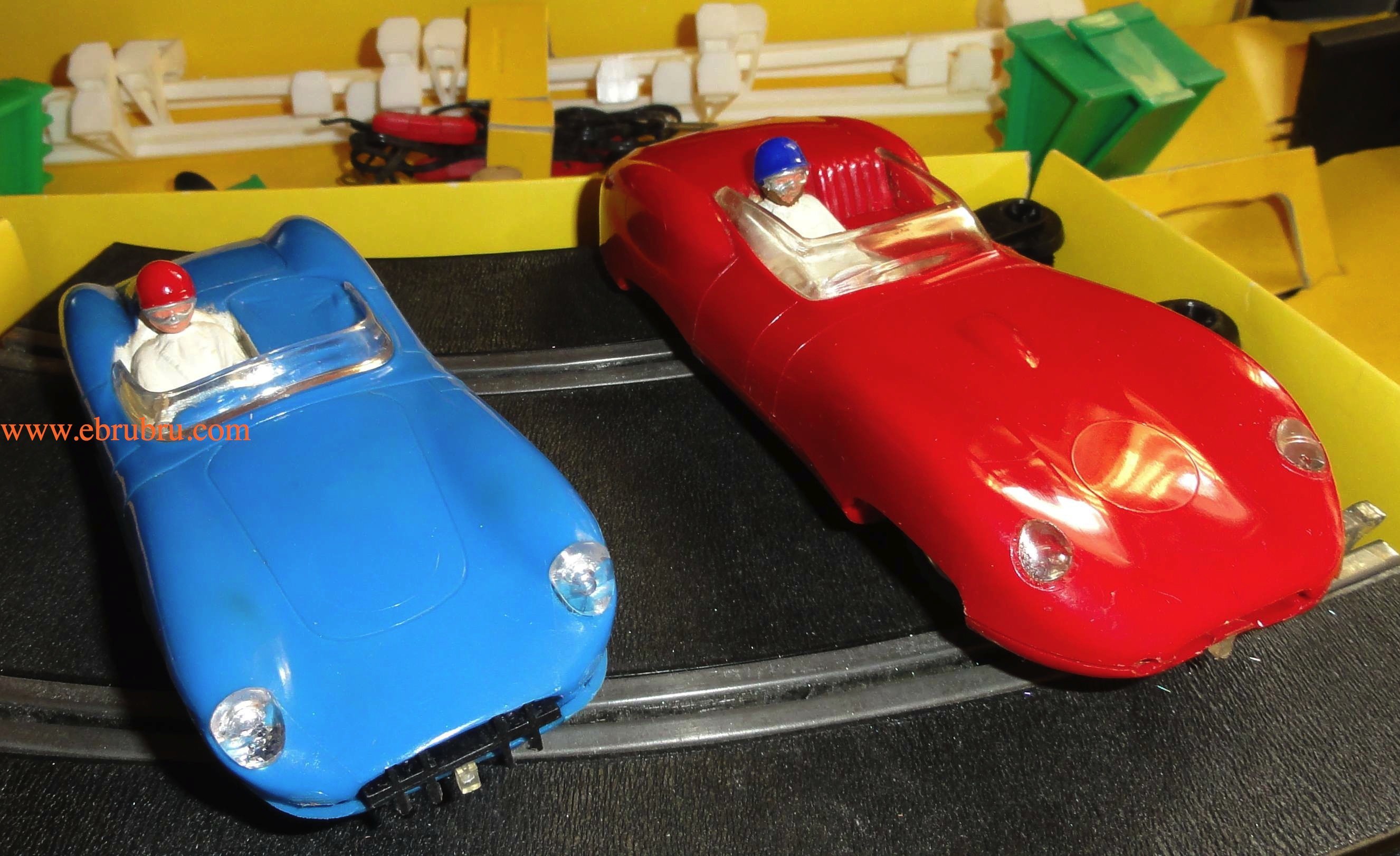 Coffret CM34 Scalextric avec eclairage rare