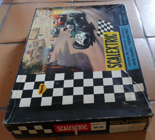 SET SCALEXTRIC GP 32 VOITURES FRANCAISE