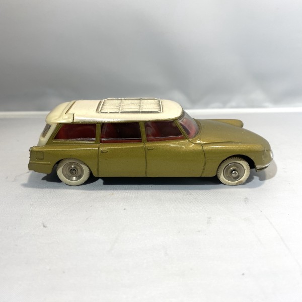Citroen break Id 19 DINKY TOYS 556