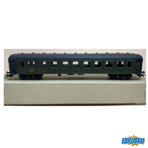 Voiture à bogie B9myfi - 2ème cl sanitaire Sncf SMCF 472