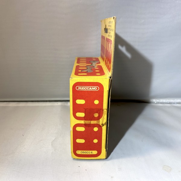 Camion toupie Bétonnière MECCANO 086014