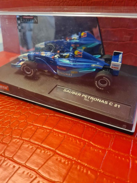 EVOLUTION FORMEL 1 SAUBER PETRONAS C 21 NO 7 CARRERA REF 25459