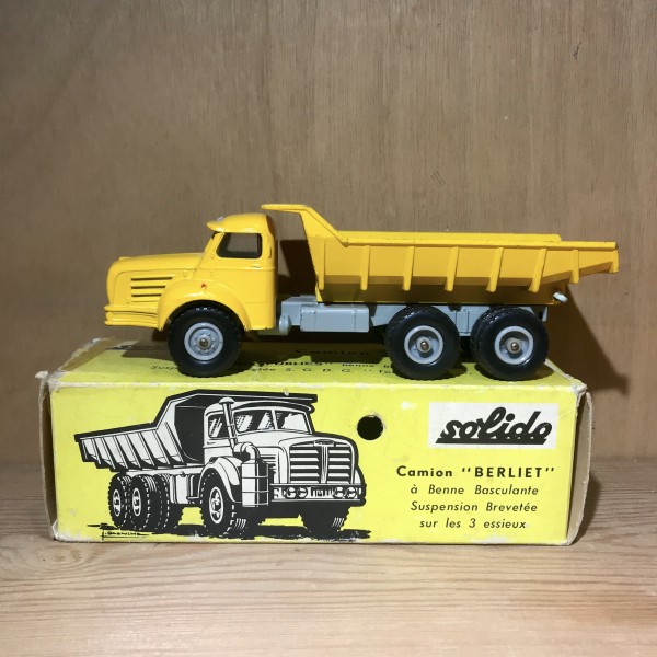 Camion Berliet Jaune SOLIDO 303