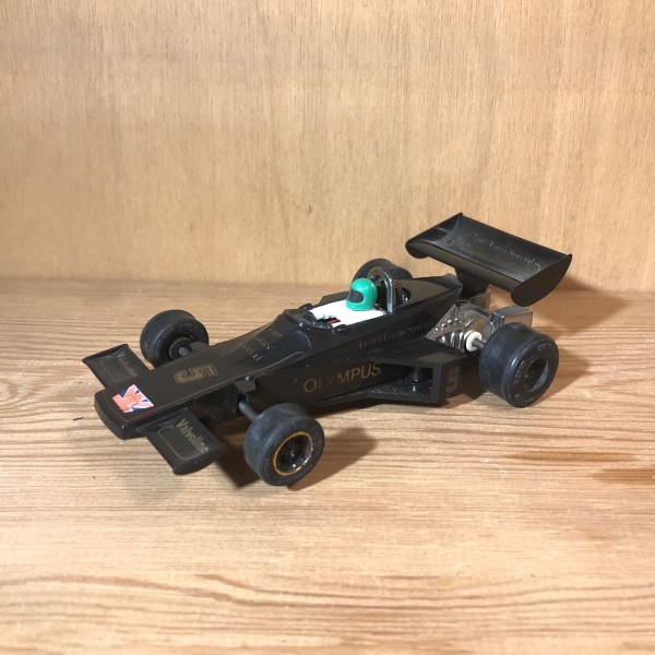 lotus 77 SCALEXTRIC
