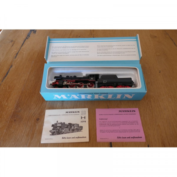 MARKLIN 3098 HO LOCOMOTIVE VAPEUR P8  DB N° 38  1807 AVEC TENDER