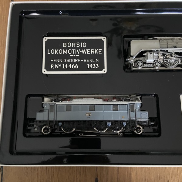 Märklin 3100 - Ho  3 locomotives 750 J. Berlin DRG peinture photo