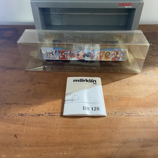 locomotive électrique BR 120 119-3 Mickey Mouse de la DB Digital Märklin H0 37535