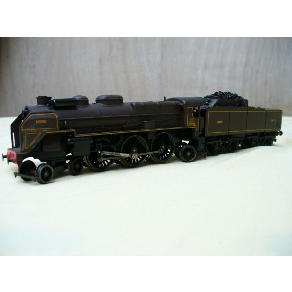 Locomotive Nord Fives C7 avec wagon Nord 