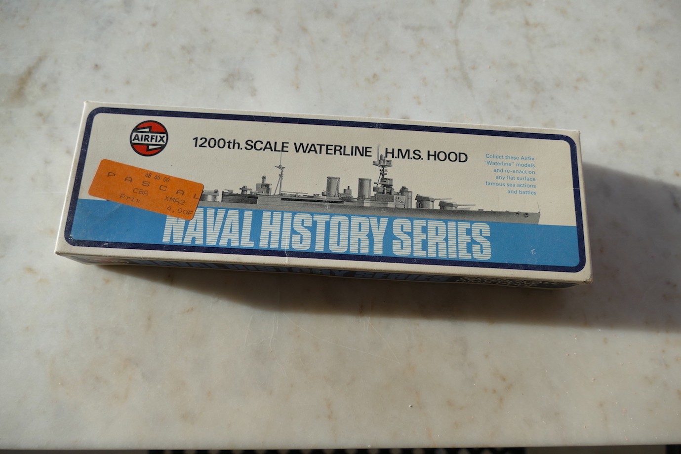 HMS HOOD AIRFIXWATERLINE KIT 1/200 sous Blister 9  02230