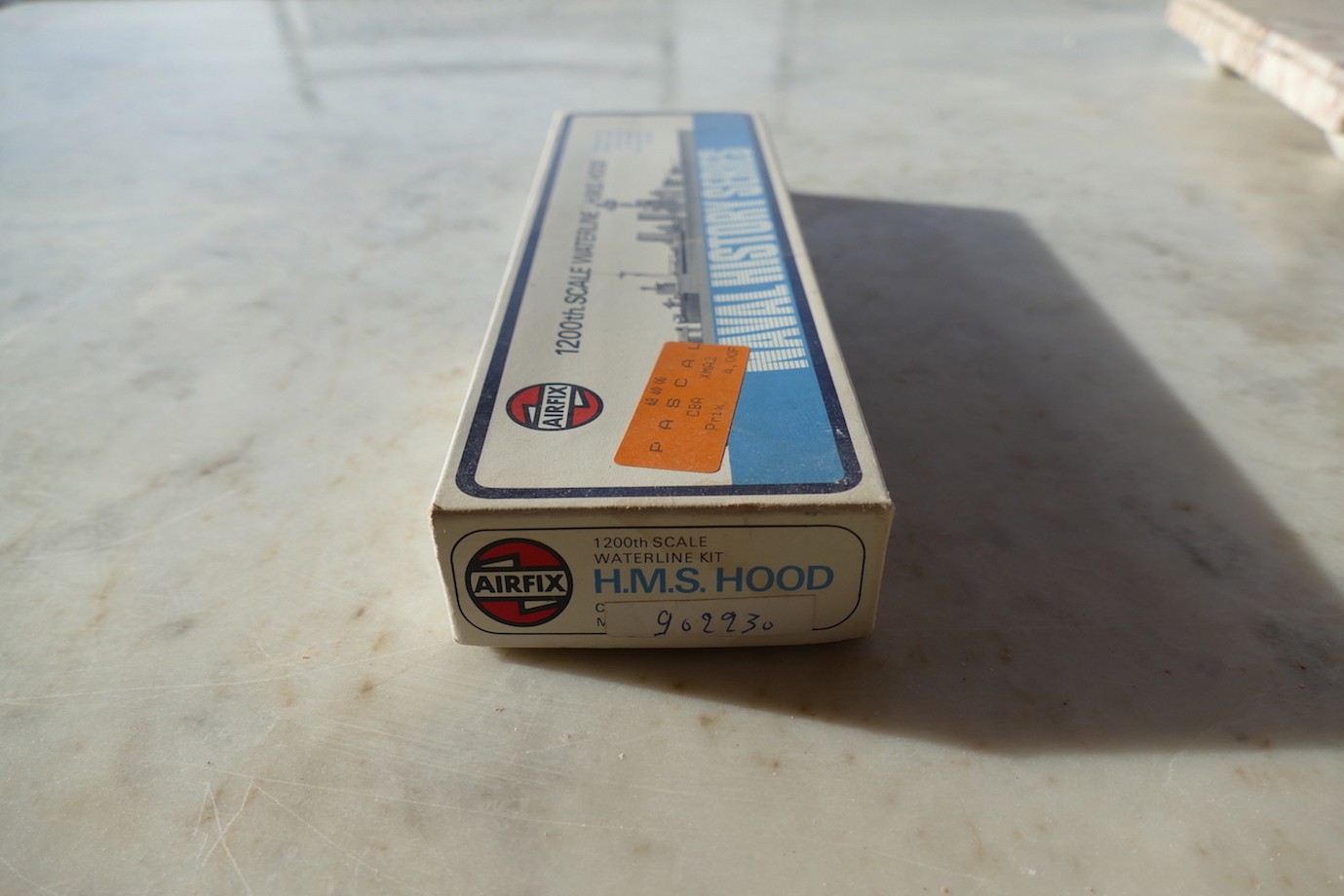 HMS HOOD AIRFIXWATERLINE KIT 1/200 sous Blister 9  02230