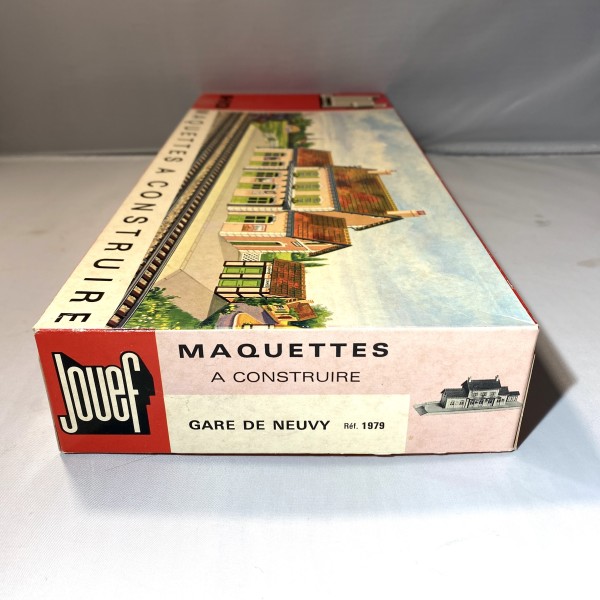 Gare de Neuvy Train JOUEF 1979