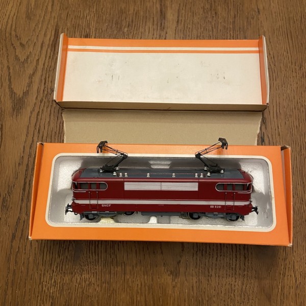 Locomotive BB 9200 Le Capitole  Marklin Hamo  8359