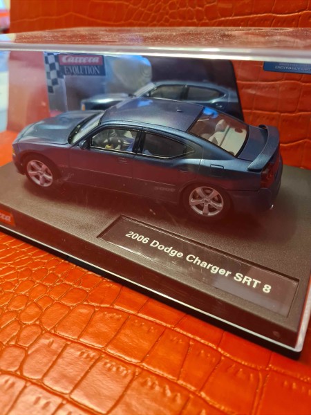 EVOLUTION 2006 DODGE CHARGER SRT 8 CARRERA REF 27251 
