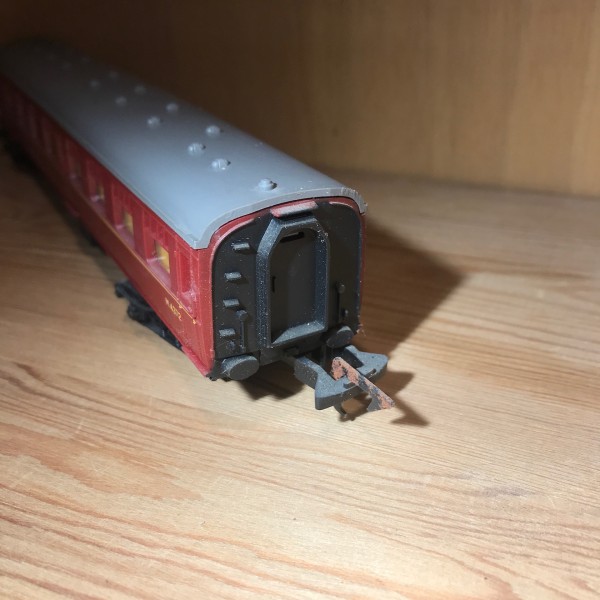 Voiture 2nd classe type Mark 1 JOUEF Réf 456