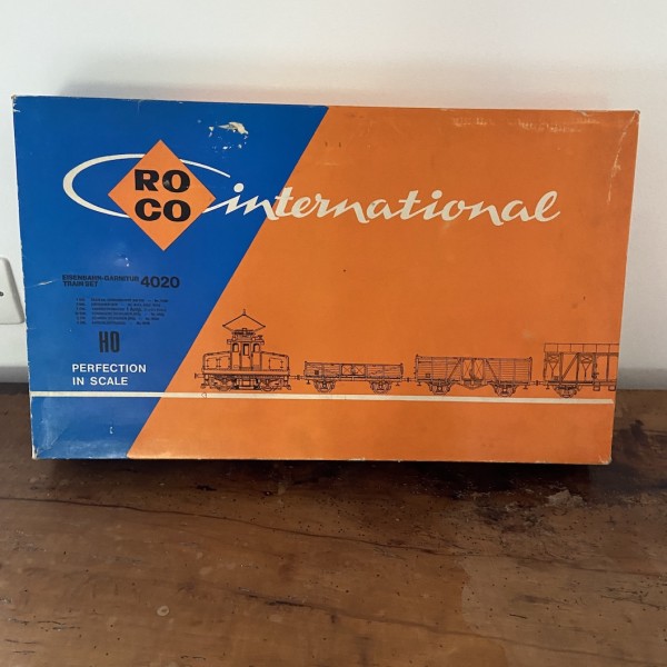 SET TRAIN ROCO 4020 HO  AVEC LOCOMOTIVE BR 169