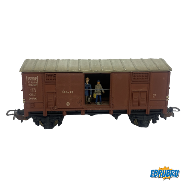 Wagon couvert porte ouverte et personnage POCHER