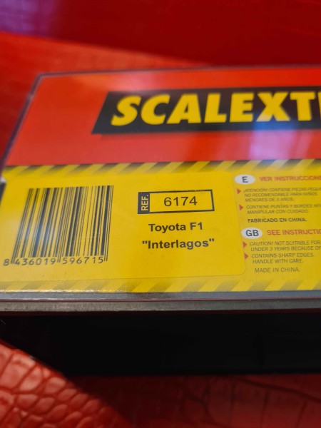 TOYOTA F1 INTERLAGOS SCALEXTRIC REF 6174 