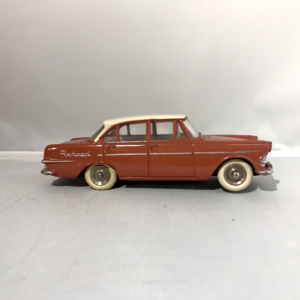 Opel Rekord DINKY TOYS 554