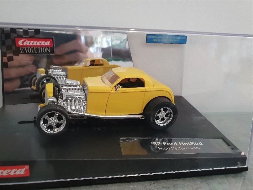 CARRERA 27200 EVOLUTION 32 FORD HOTROD HIGH PERFORMANCE