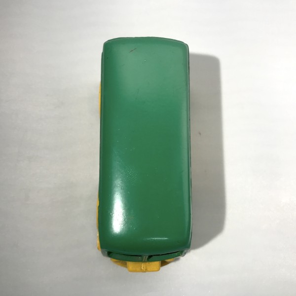 PEUGEOT D3 A  LAMPE MAZDA DINKY TOYS