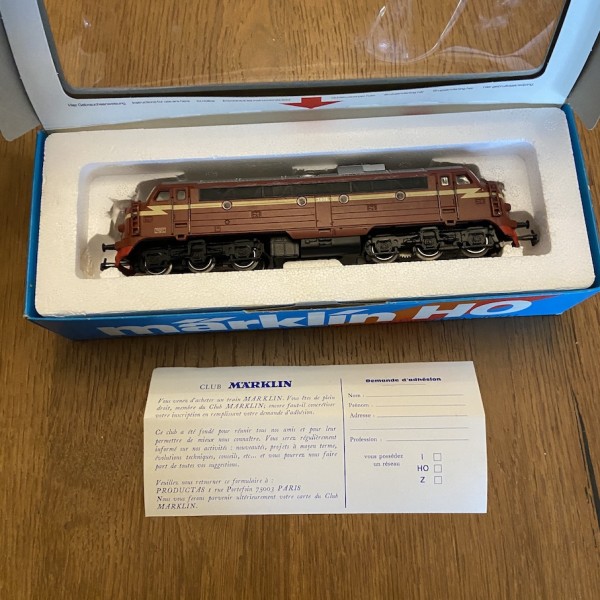 Loco diesel norvégienne Märklin 3143 BR 3.605 - Di 3 NSB brun  boite d'origine H0