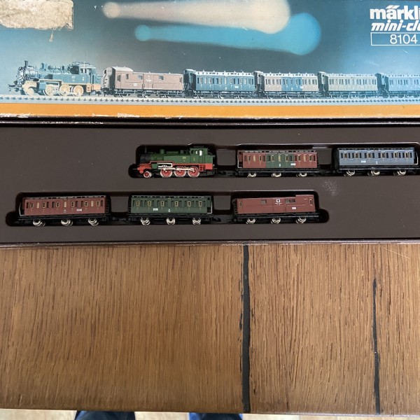 Märklin Miniclub réf  8104 train de voyageurs avec locomotive à vapeur T12 de la KPEV dans emballage d'origine
