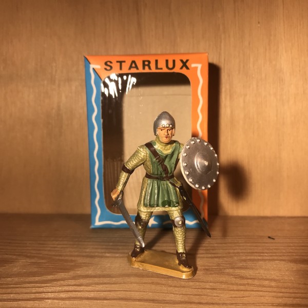 Chevalier COMBATTANT AVEC BOUCLIER ROND PIEDS BLANC STARLUX MOYEN ÂGE RÉF 6001