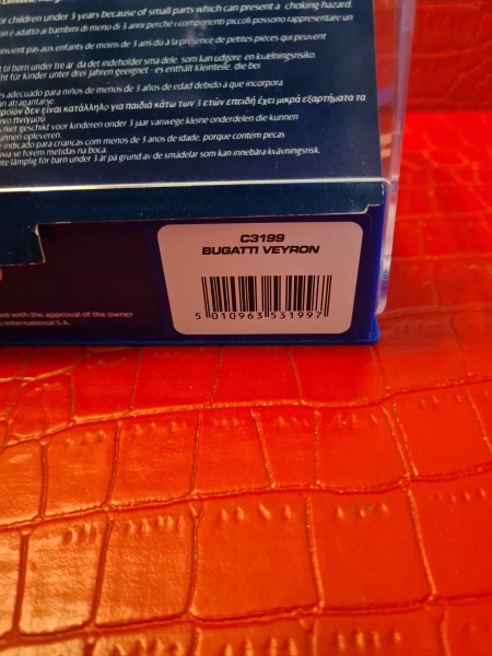 BUGATTI VEYRON SCALEXTRIC REF C3199