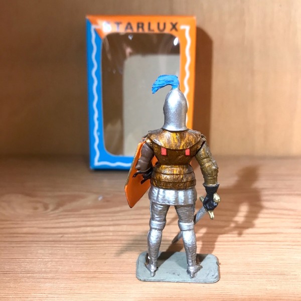 Chevalier en armure avec épée - Pied marron - STARLUX Réf 6012