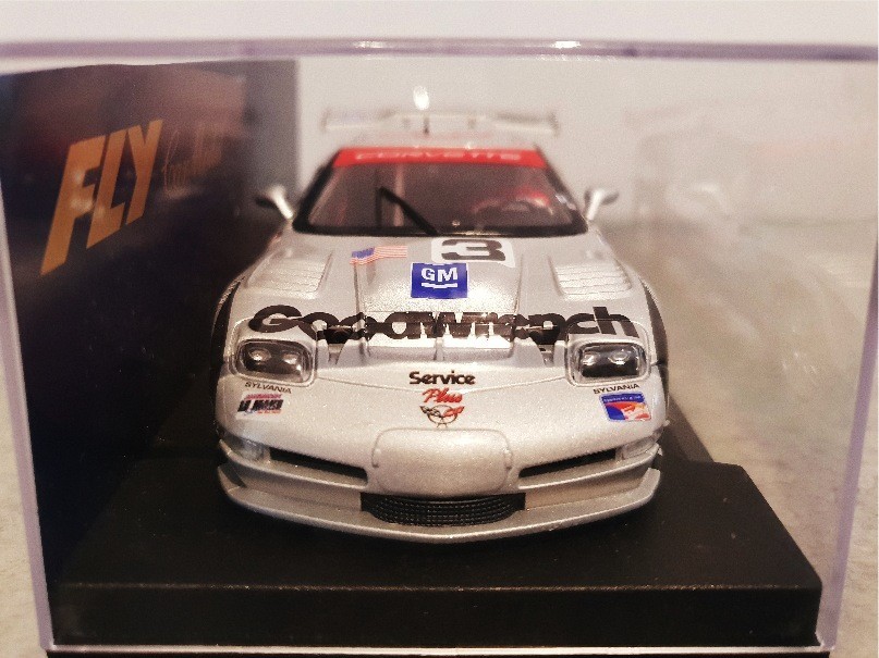 FLY A-121 CORVETTE C5R LAGUNA SECA 1999