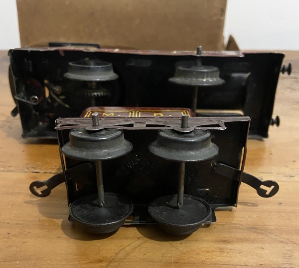 Locomotive vapeur vive Midland Railway 0-2-0 et tendeur M.R