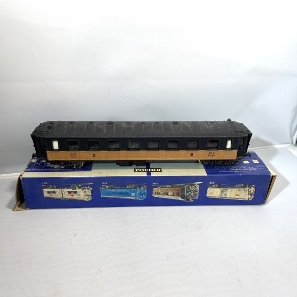 Voiture 2nde classe POCHER 226