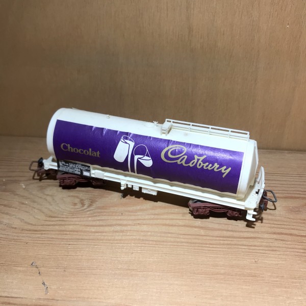 Wagon citerne Chocolat Cadbury JOUEF 6506