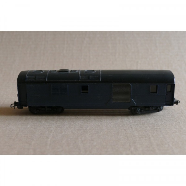 FOURGON  BOGIES  MARQUE VB REF 261F SNCF